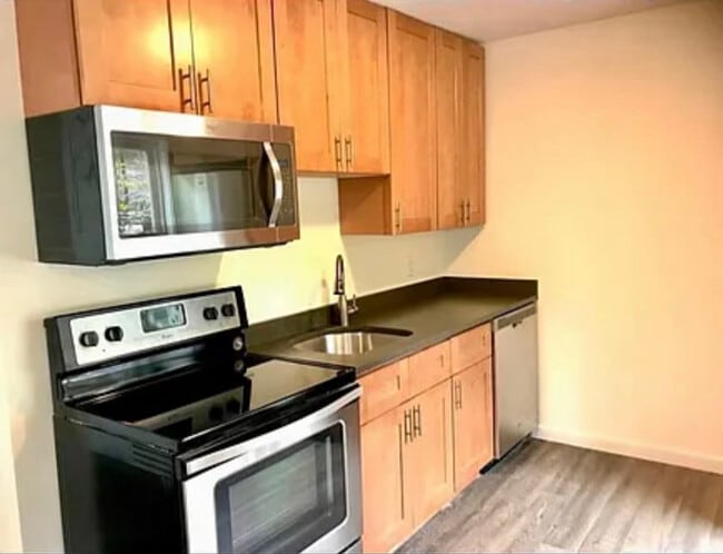 35 Raymond Marchetti St