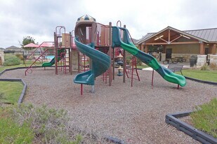 8710 Hudson Holw in San Antonio, TX - Building Photo