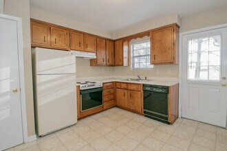 1603 Minglewood Dr in Clarksville, TN - Foto de edificio - Building Photo