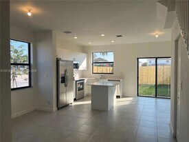 11804 SW 247th Ter in Homestead, FL - Building Photo
