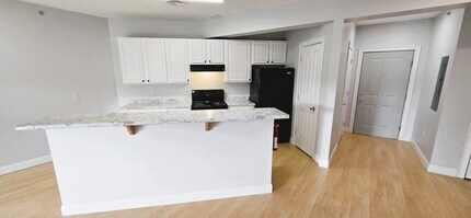 Clock Tower Square in Burlington, VT - Foto de edificio - Building Photo