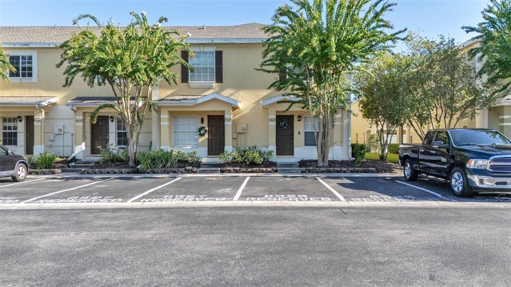 8525 Trail Wind Dr in Tampa, FL - Building Photo