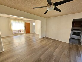 98-1376-1376 Nola St in Pearl City, HI - Building Photo