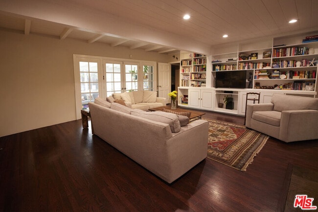 property at 11146 Valley Spring Ln