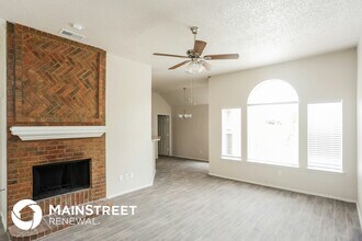 2330 Stillwater Dr in Mesquite, TX - Building Photo - Building Photo