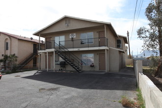 Sunset Bungalos in Henderson, NV - Building Photo - Building Photo