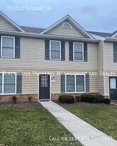 126 Old Tavern Cir in Lynchburg, VA - Building Photo