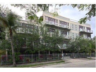 Treetops Lofts in Miami, FL - Foto de edificio