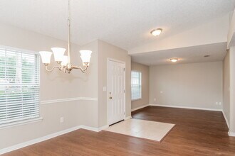 932 Wood Dove Ct in Jacksonville, FL - Foto de edificio - Building Photo