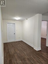 33 Scarborough Golf Club Rd in Toronto, ON - Building Photo - Building Photo