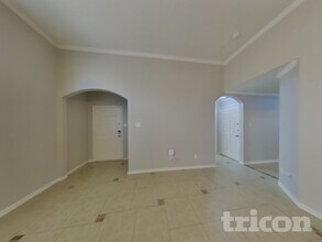 8919 Wild Rose Ln in Cross Roads, TX - Foto de edificio - Building Photo