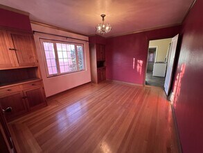 614 Brooklyn Ave in Oakland, CA - Foto de edificio - Building Photo