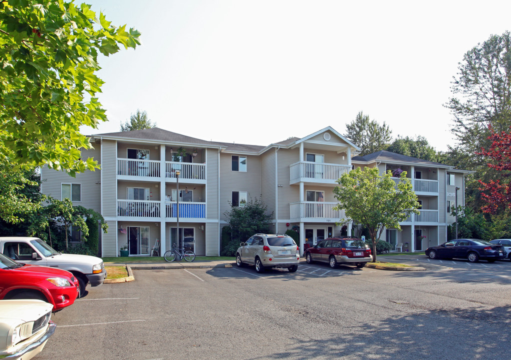 Village Way in Monroe, WA - Foto de edificio