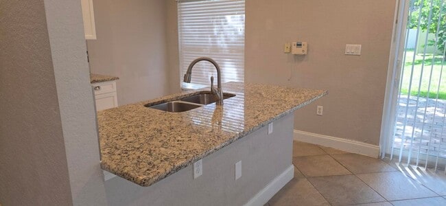 219 Lake Monterey Cir in Boynton Beach, FL - Building Photo - Building Photo