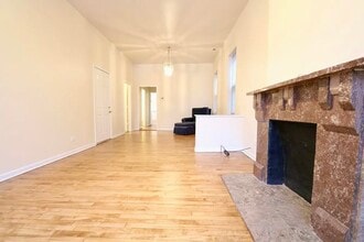 719 S Loomis St, Unit 2 in Chicago, IL - Building Photo - Building Photo