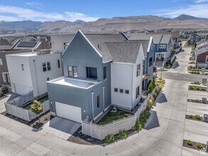 11609 Dorian Dr in South Jordan, UT - Building Photo - Building Photo