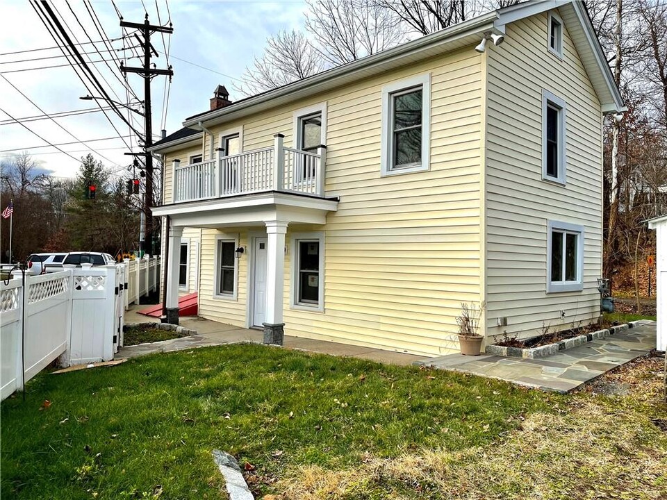 8 Piermont Ave in Piermont, NY - Building Photo