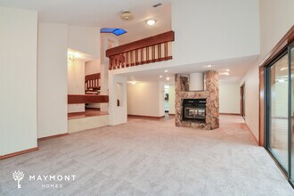 25 Casarena Ct in Winter Haven, FL - Foto de edificio - Building Photo