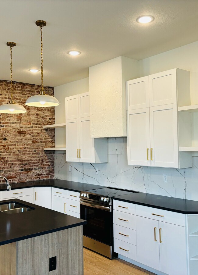 property at 709 Broadway St