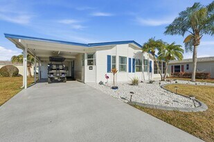 3016 5 Iron Dr in Port St. Lucie, FL - Building Photo