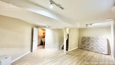 459 Beechwood Pl in Waterloo, ON - Building Photo - Building Photo