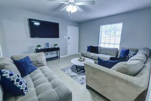 18 S Catherine St in Mobile, AL - Building Photo