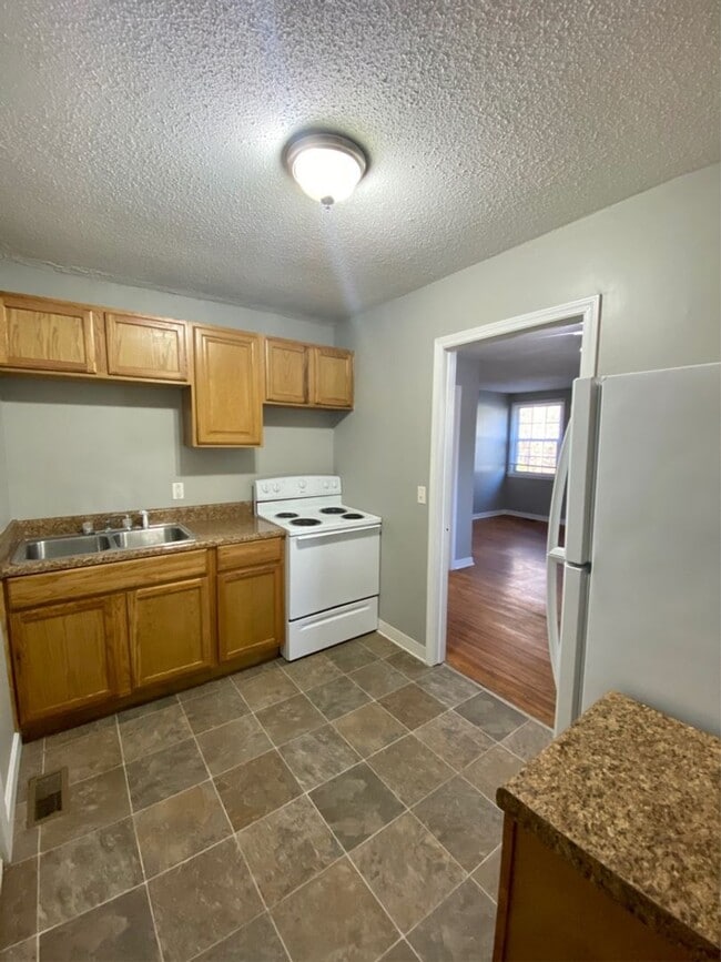 117 Valley View Cir in Clarksville, TN - Building Photo - Building Photo