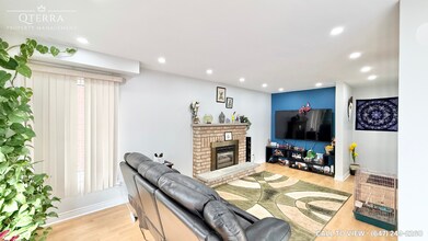 1-15 Lord Simcoe Dr in Brampton, ON - Building Photo - Building Photo