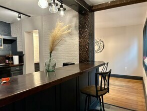 225 E King St, Unit 1 in Lancaster, PA - Building Photo - Building Photo