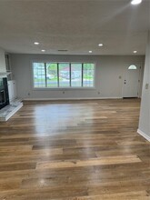 1610 Texas St in Liberty, TX - Building Photo - Building Photo