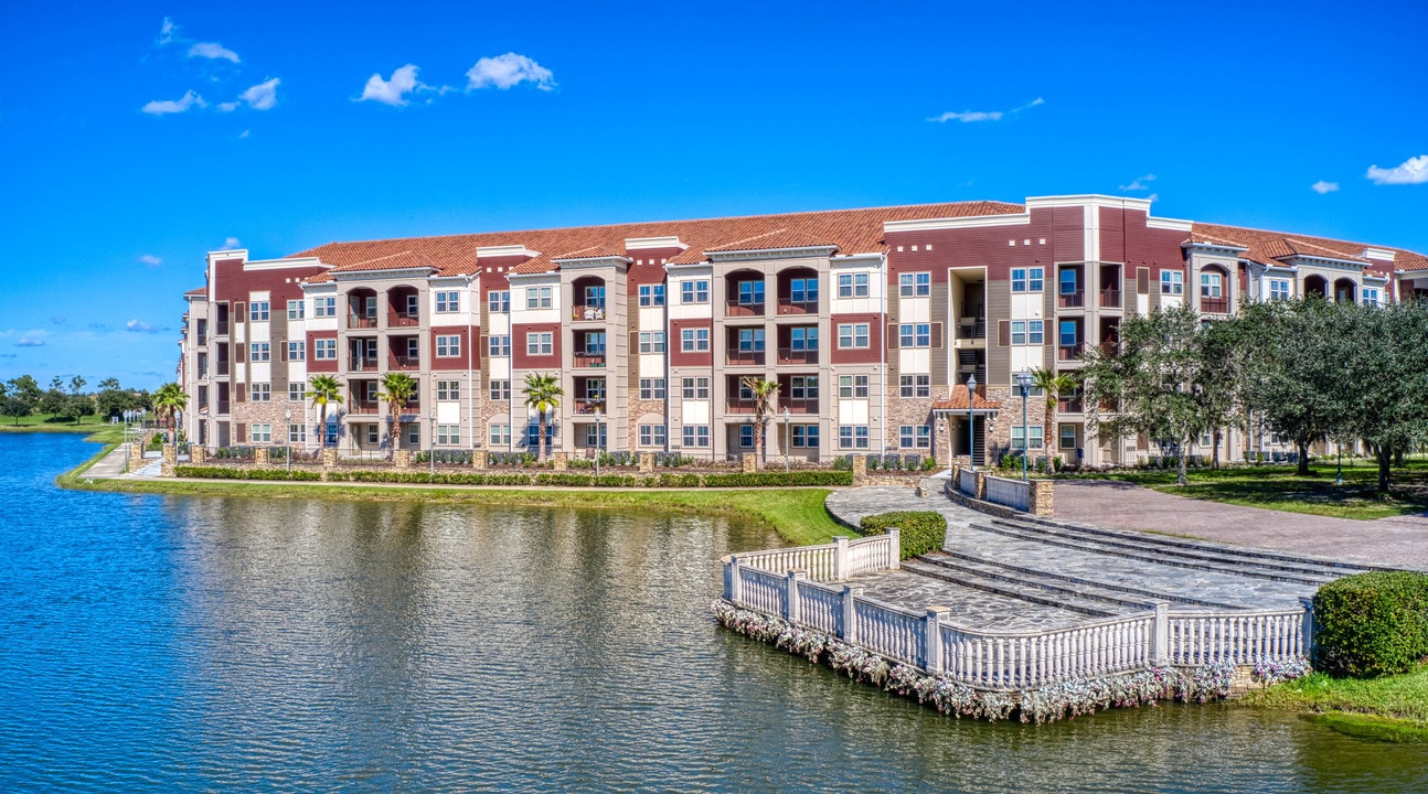 Messina Luxury Apartments in New Smyrna Beach, FL - Foto de edificio