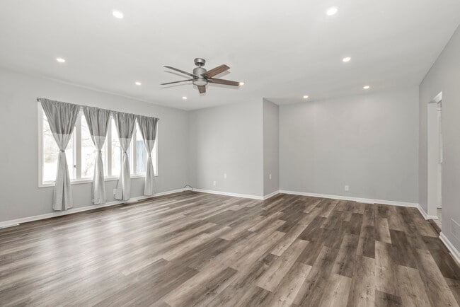 8340 W Lincoln Hwy in Frankfort, IL - Building Photo - Building Photo