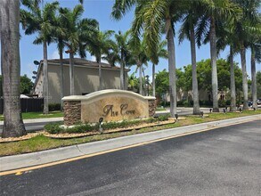 22415 SW 89th Ave in Cutler Bay, FL - Building Photo - Building Photo