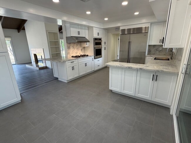 5301 Dubois Ave in Los Angeles, CA - Building Photo - Building Photo