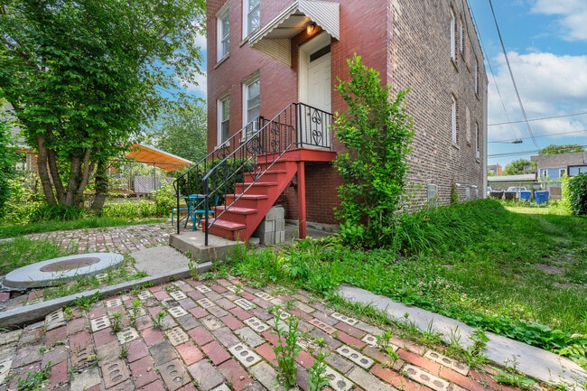 3521 W Cortland St in Chicago, IL - Building Photo - Building Photo