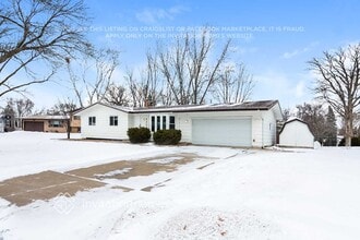 5300 81st Ave N, Unit 423 in Minneapolis, MN - Building Photo - Building Photo