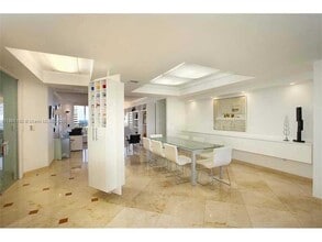 799 Crandon Blvd in Key Biscayne, FL - Building Photo - Building Photo