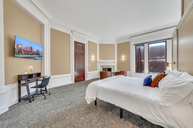 The Goodyear Mansion & Residences