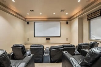 810 S Dixie Dr in Saint George, UT - Building Photo - Building Photo