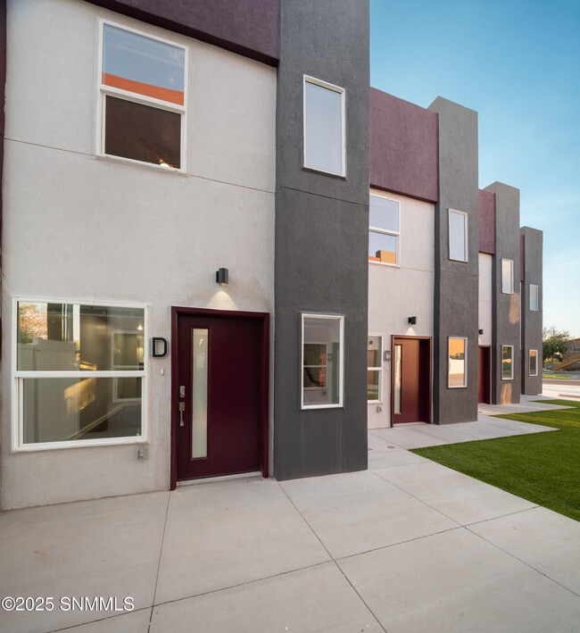 1380 Monte Vista Ave in Las Cruces, NM - Building Photo - Building Photo