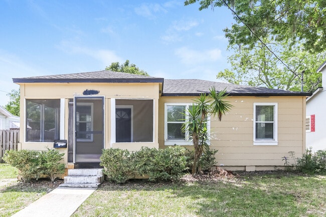 property at 5360 Colonial Ave