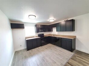 2004 Wesley St in Greenville, TX - Building Photo - Building Photo