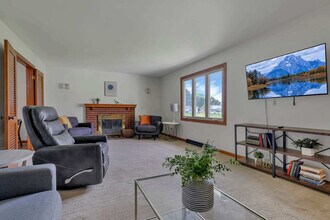 3695 Montclair Dr in Columbus, OH - Building Photo - Building Photo