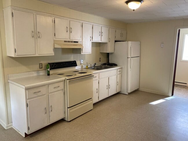 632 W Orange St in Lititz, PA - Building Photo - Building Photo