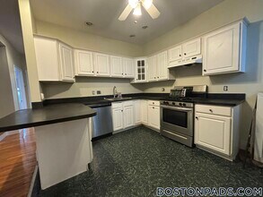 47 Cummins Hwy in Boston, MA - Building Photo - Building Photo