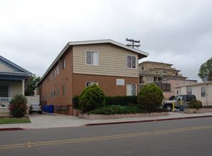 326 W University Ave in San Diego, CA - Building Photo - Building Photo