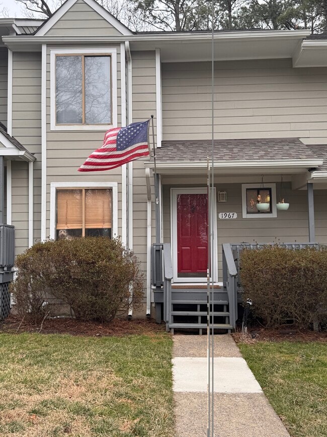 1967 Airy Cir in Richmond, VA - Foto de edificio - Building Photo