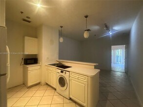2734 Bird Ave in Miami, FL - Building Photo - Building Photo