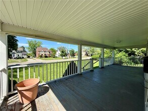 19137 Westwood Dr in Strongsville, OH - Building Photo - Building Photo