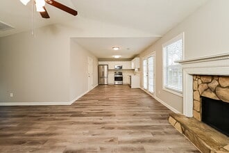 116 Taylor Knoll Way in Mcdonough, GA - Foto de edificio - Building Photo